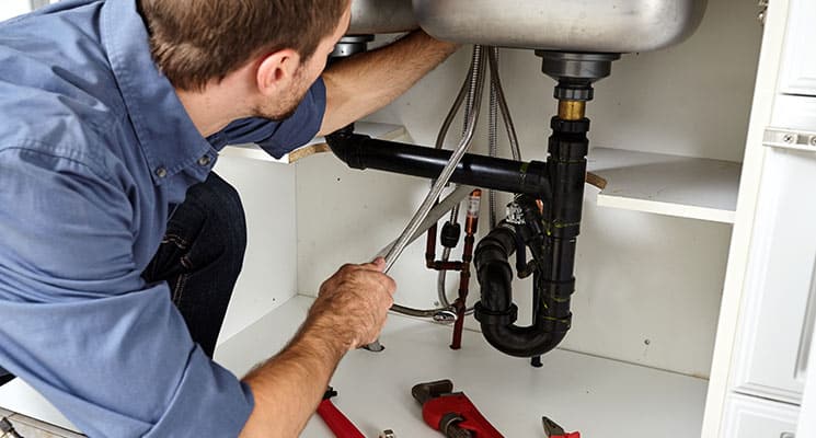 كشف تسربات المياه بالرس